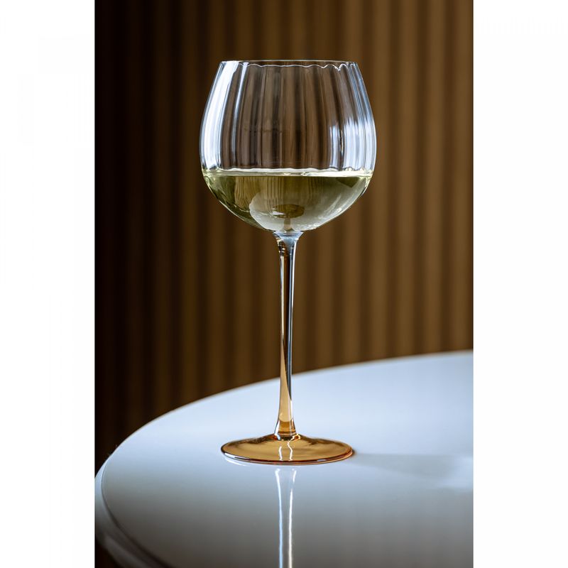 Conjunto-2-Tacas-para-Vinho-De-Vidro-Com-Haste-Ambar-Classic-620ml-Wolff