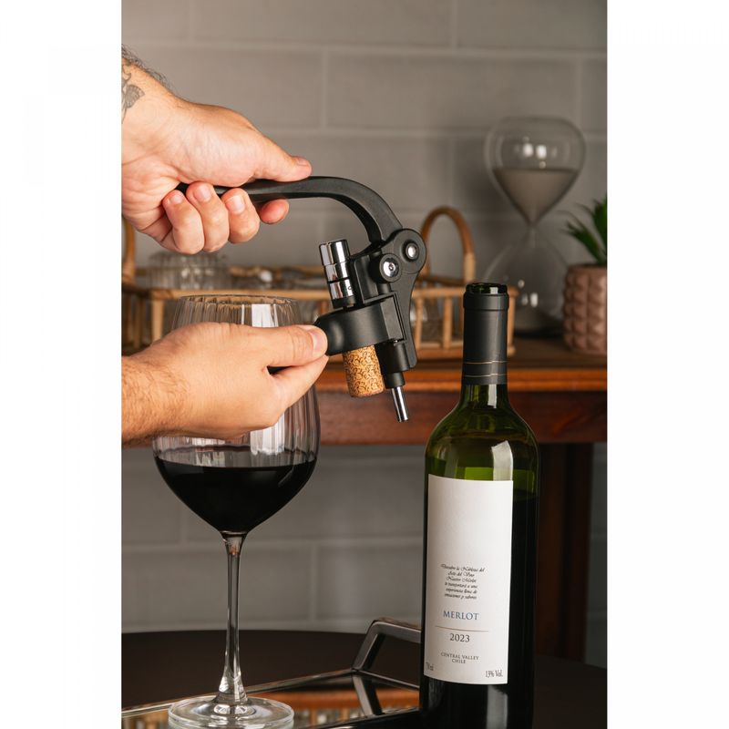 Saca-Rolhas-de-Zinco-e-Plastico-para-Vinho--Tipo-Coelho--15x5x19cm-Wolff