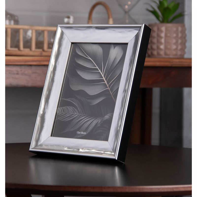 Porta-Retrato-Nobreza-13cm-x-18cm-Prateado-Poliestireno-Wolff