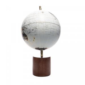 Globo Decorativo de Plástico e Madeira Branco 21,5cm X 20cm X 34cm- Wolff