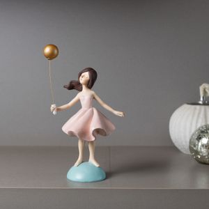 Figura Decorativa Boneca com Balão de Resina Dourado 13cm x 8cm x 22cm - Wolff
