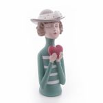 Figura-Decorativa-Boneca-com-Coracao-de-Resina-95cm-x-23cm-Wolff