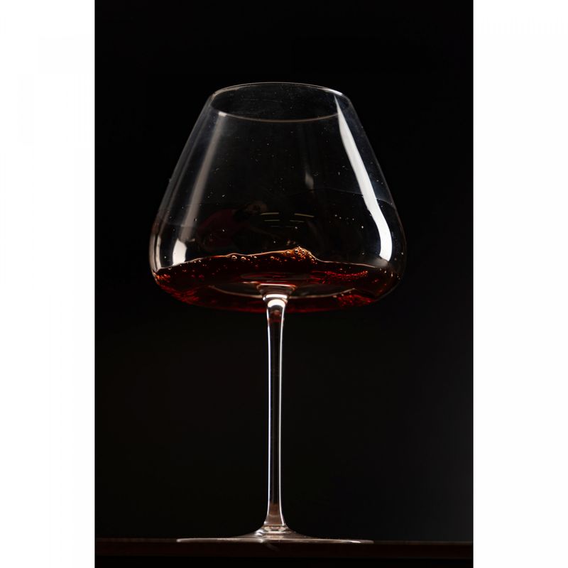 Conjunto-2-Tacas-para-Vinho-de-Cristal-Ecologico-Audax-Veritas-960ml-Wolff