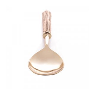 Colher para Servir de Aço Inox com Cabo de Rattan Dourado - Wolff