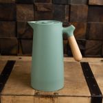 Garrafa-Termica-de-Plastico-com-Cabo-de-Madeira-Nordica-Verde-1L-Wolff