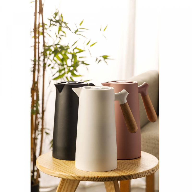 Garrafa-Termica-de-Plastico-com-Cabo-de-Madeira-e-Termometro-Nordica-Preta-1L-Wolff