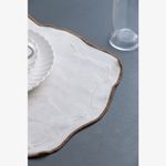 Sousplat-de-Plastico-com-Textura-de-Rattan-Bege-33cm-Wolff