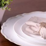 Sousplat-Patinado-de-Plastico-Moon-Branco-25cm-Lyor
