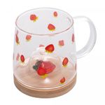 Caneca-de-Vidro-Borossilicato-Resistente-ao-Calor-com-Pires-de-Bambu-Morango-330ml-Lyor