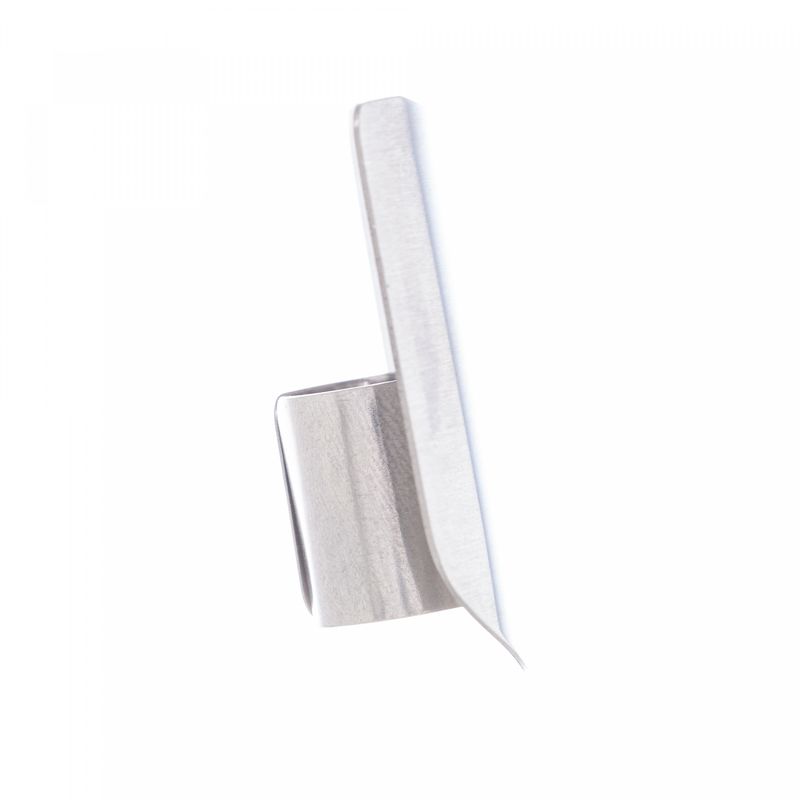 Protetor-de-Dedos-para-Cortar-Alimentos-de-Aco-Inox-65cm-x-45cm-x-45cm-Lyor