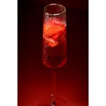 Taca-para-Champanhe-de-Cristal-Ecologico-Martelado-com-Fio-de-Ouro-Petra-300ml-Lyor