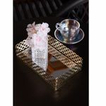 Bandeja-de-Metal-com-Espelho-Arles-Dourada-21cm-x-13cm-x-5cm-Lyor