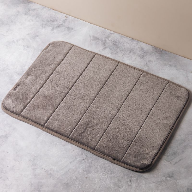 Tapete-de-Poliester-com-Antiderrapante-para-Banheiro-Cinza-60cm-x-40cm-Lyor