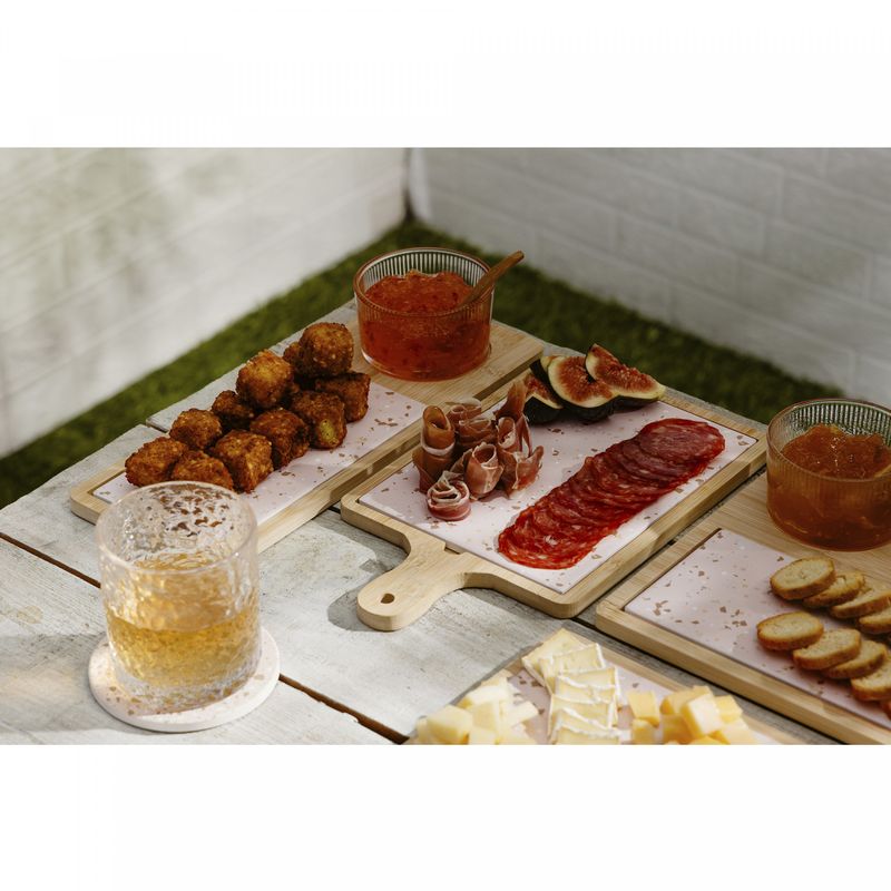 Conjunto-3-Pecas-para-Queijo-com-Bandeja-de-Bambu-e-Faca-Dourada-e-Tabua-Terrazo-29x17x15cm-Lyor