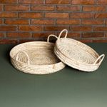 Conjunto-2-Bandejas-Redondas-Decorativas-de-Fibra-Natural-e-Alca-em-Rattan-Braid-Lyor