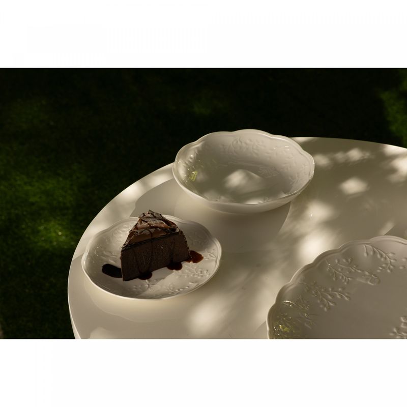 Prato-para-Sobremesa-de-Porcelana-New-Bone-Butterfly-Flower-19cm-x-19cm-x-2cm-Lyor