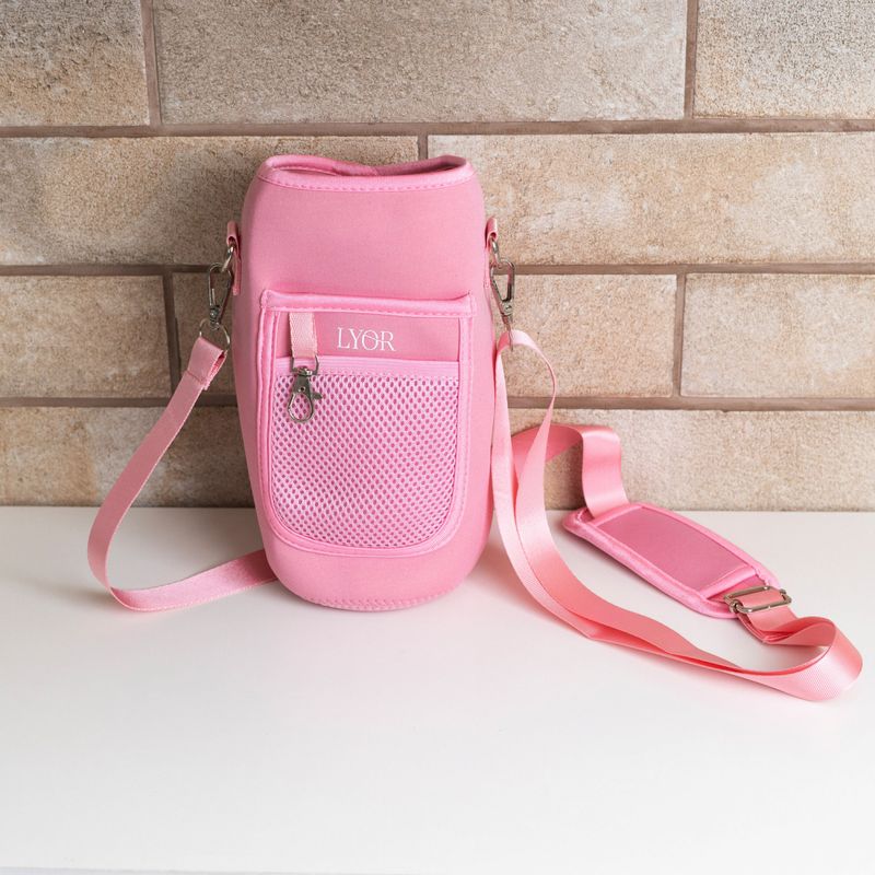 Case-Termico-de-Neoprene-para-Garrafa-Squeeze-2-litros-5-em-1-Rosa-Lyor