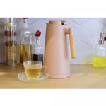 Garrafa-Termica-de-Plastico-com-Cabo-de-Madeira-Escandinavia-Nude-1L-Lyor