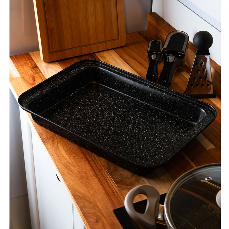 Assadeira-Retangular-Antiaderente-de-Aco-Carbono-Granilite-Preta-37cm-x-25cm-x-5cm-Lyor
