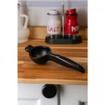 Espremedor-de-Limao-com-Cabo-Antiderrapante-Chef-Pro-22cm-Preto-Liga-de-Zinco-Wolff