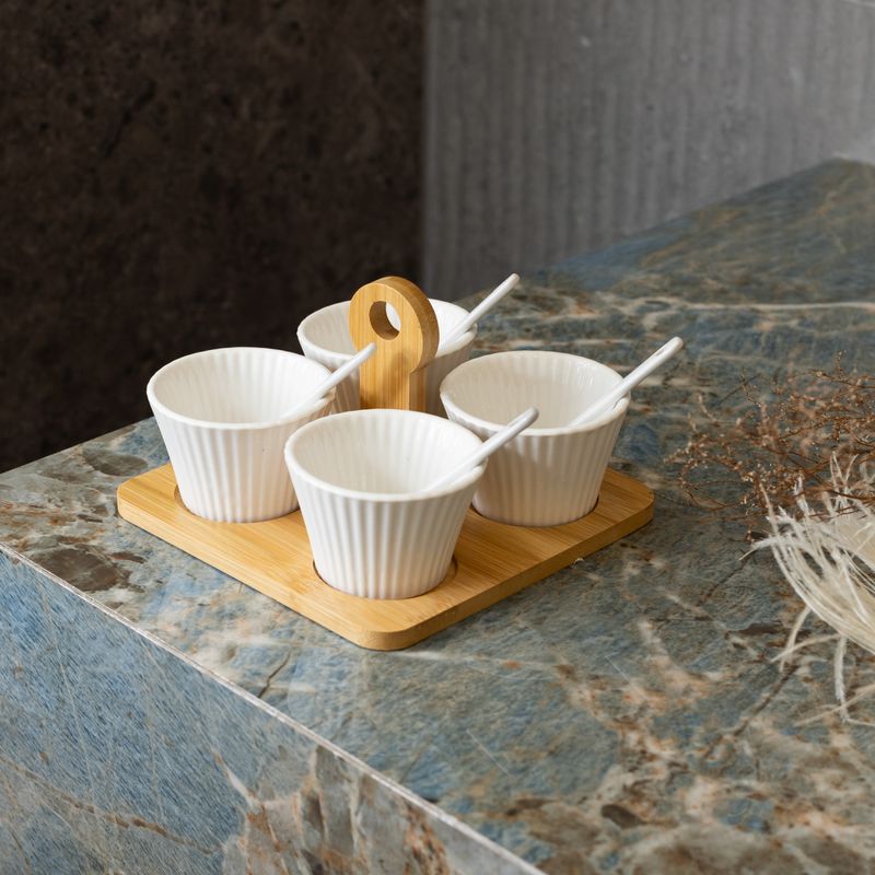 Conjunto-4-Molheiras-com-Suporte-de-Bambu-e-Colher-Branco-16cm-x-16cm-x-13cm-Wolff
