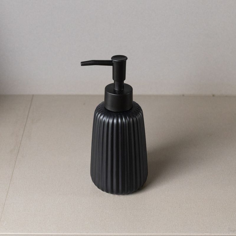 Porta-Sabonete-Liquido-de-Ceramica-Balloon-Preto-270ml-Wolff