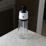 Galheteiro-2-em-1-de-Vidro-com-Pincel-Medidor-em-Silicone-550ml-Wolff