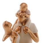 Figura-Decorativa-Familia-de-Resina-Branco-9cm-x-7cm-x-20cm-Wolff