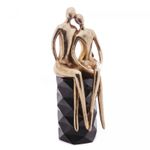 Figura-Decorativa-Casal-Sentado-de-Resina-105cm-x-9cm-x-275cm-Wolff