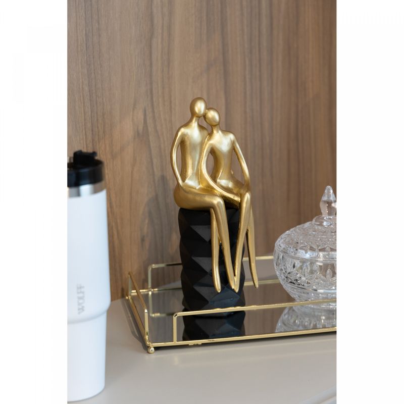 Figura-Decorativa-Casal-Sentado-de-Resina-105cm-x-9cm-x-275cm-Wolff