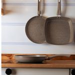 Frigideira-de-Inducao-Granito-Chef-24cm-Taupe-Aluminio-com-Revestimento-Ceramico-Lyor