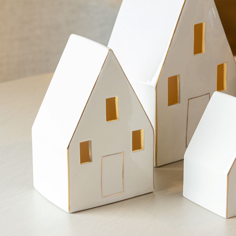 Casa-Refugio-de-Luz-9cm-x-65cm-x-135cm-Ceramica-Wolff