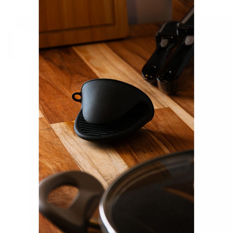 Luva-Termica-de-Silicone-Preta-105cm-x-75cm-x-8cm-Lyor
