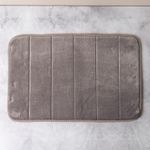Tapete-de-Poliester-com-Antiderrapante-para-Banheiro-Cinza-60cm-x-40cm-Lyor
